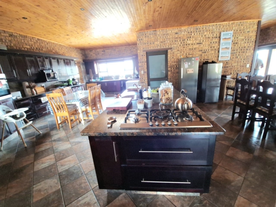 10 Bedroom Property for Sale in Swartruggens North West